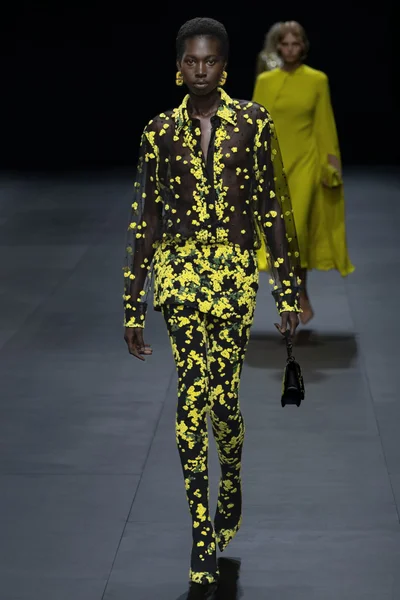 Look 73